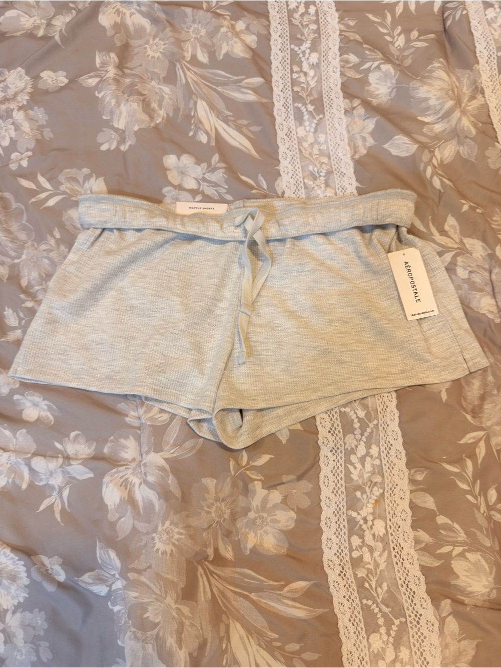 Aeropostale Women's Light Heather Gray Ribbed Lounge Shorts